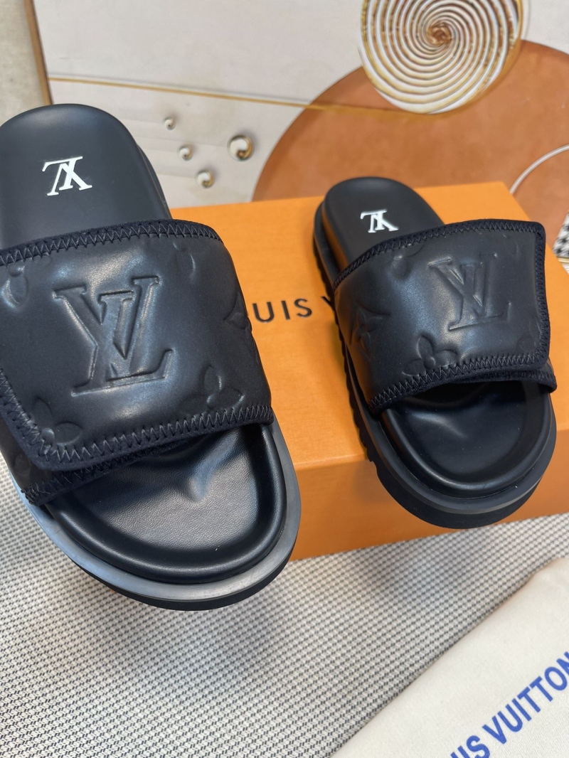 Louis Vuitton Slippers